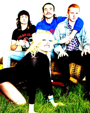 Amyl and The Sniffers Washington