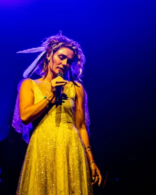 Clare Bowen Lutherville Timonium