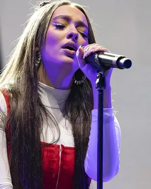 Faouzia Washington