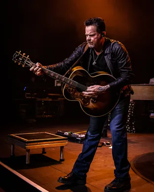Gary Allan Fredericksburg